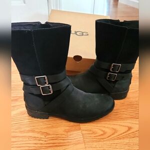 UGG boot size 8 black
